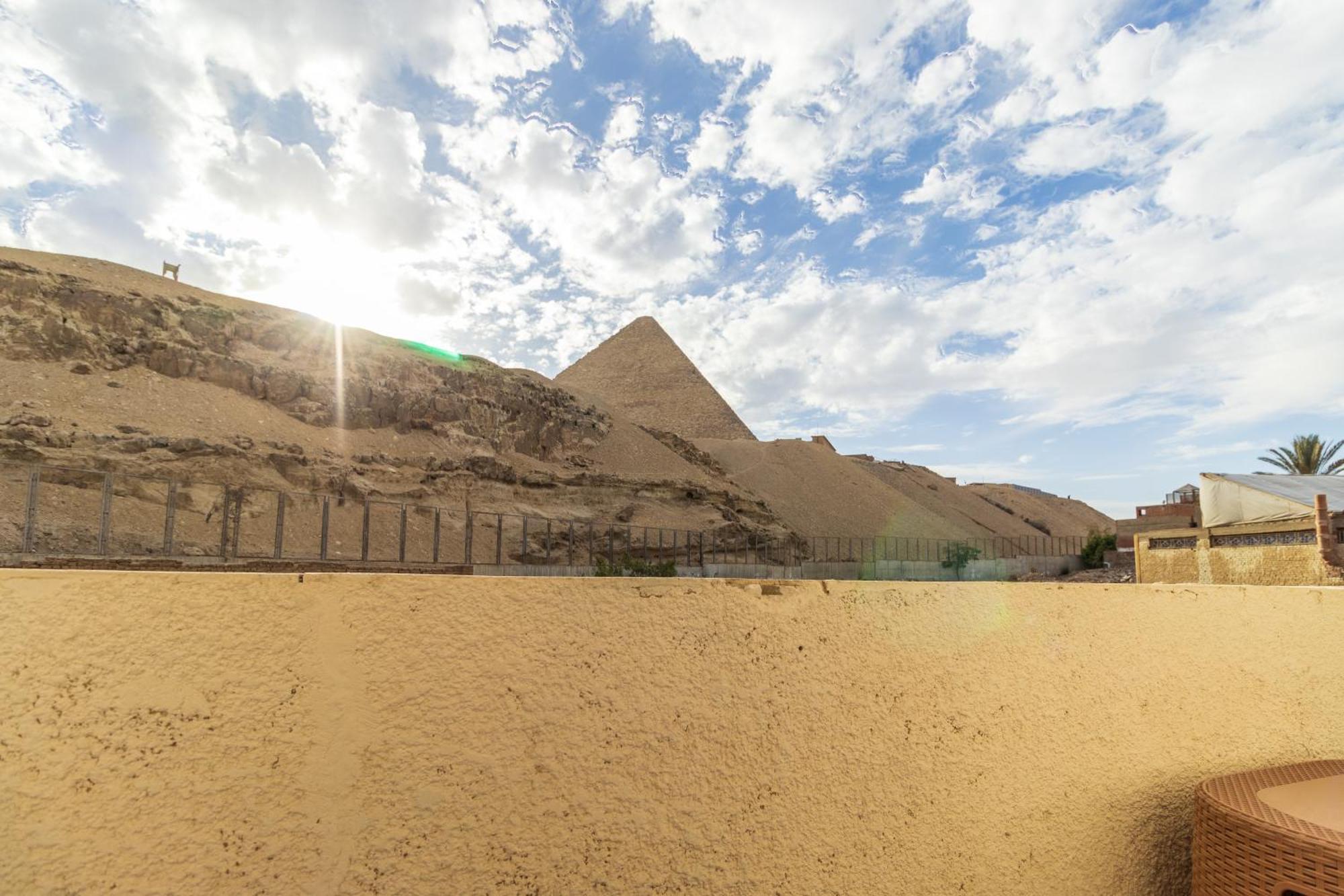 The Grand Pyramids View Hotel Kafrat al Jabal Room photo